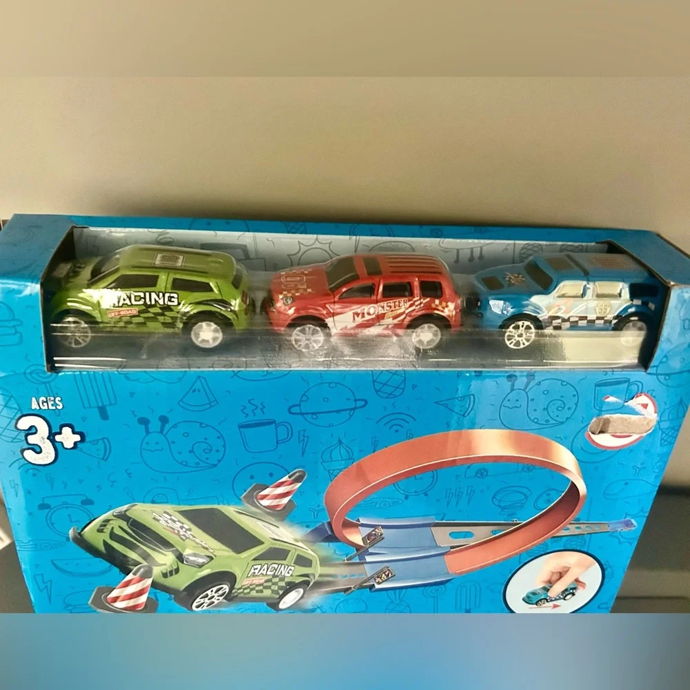Toymazing Diecast Loop Car Playset